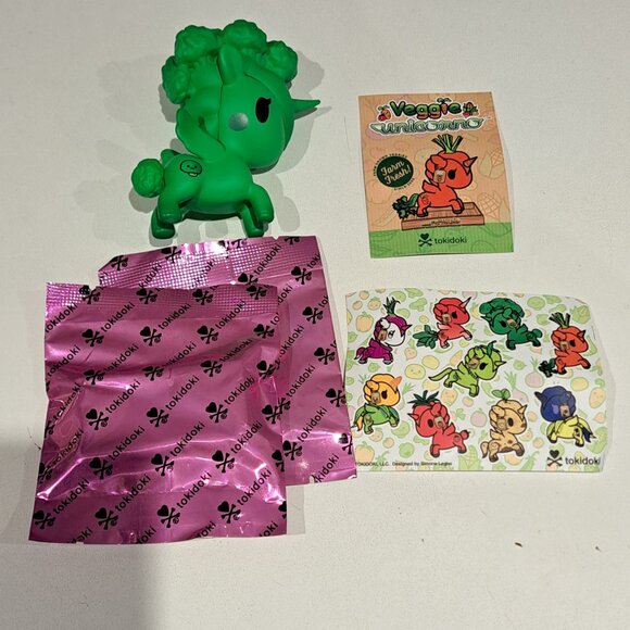 Tokidoki Veggie unicornos Set of 5 Little red, Brocco, Tater, Ninjin top, Corno - Picture 5 of 7